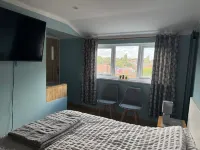 Studio- Sleeps 2- Free WiFi- Luxury Shower - Wifi