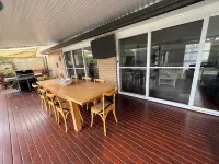 Swansea Sands- Modern Family home close to the lake - Wifi