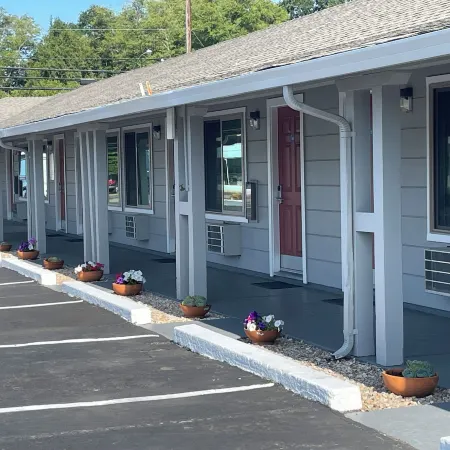 Lark Motel Willits