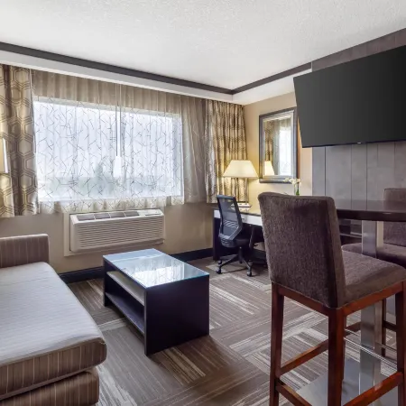 Best Western Plus Edmonton Airport Hotel