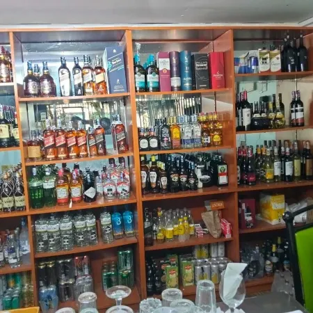 J & J Olosho Hotel