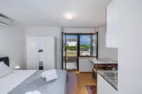Studio-apartment in Malinska close to the beach - 4성급