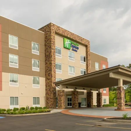 Holiday Inn Express & Suites JAMESTOWN by IHG