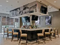Holiday Inn & Suites PHILADELPHIA W - DREXEL HILL by IHG - bar