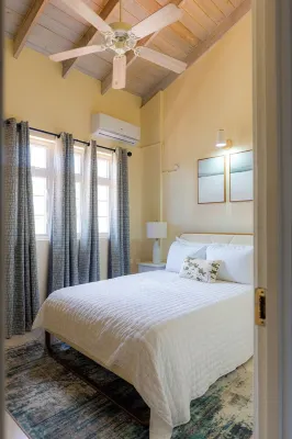 2-bedroom Gated Oasis with parking andPool - 3-Star