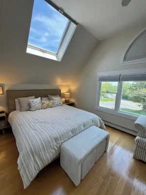 New Saltwater Heated Pool & Hot Tub -Less Than 5 Minutes from Nauset Beach! - WiFi