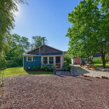 Waterfront cottage in historic Charlestown, Maryland