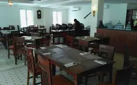 Le Semar Hotel Serang - breakfast