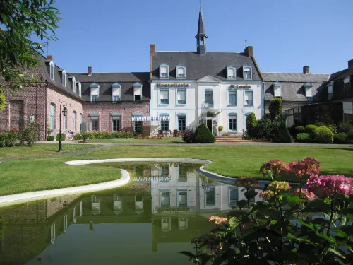 Hostellerie Saint-Louis & Restaurant Pauze - Teritoria - Pools