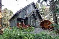 Girdwood Lodge w/ Sauna, Near Alyeska Resort - Bungalows