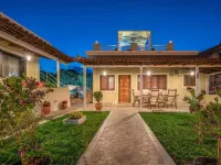 Fiorentinos Villa - Villas