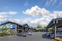 Best Western New Oregon - parking
