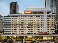 Citizenm Miami Worldcenter Hotels near MiamiCentral