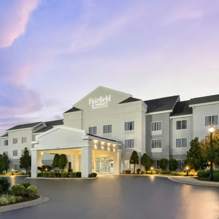 Fairfield Inn & Suites Wilson Hotels in Wilson