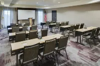 Courtyard by Marriott Providence Warwick - 3-Star