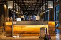 Moxy Omaha Downtown - Barer