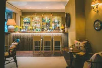 The Coed-Y-Mwstwr Hotel - bar