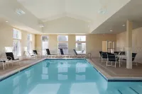 Hampton Inn & Suites Mystic - Pools