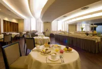 Hotel Federico II - С тренажерным залом