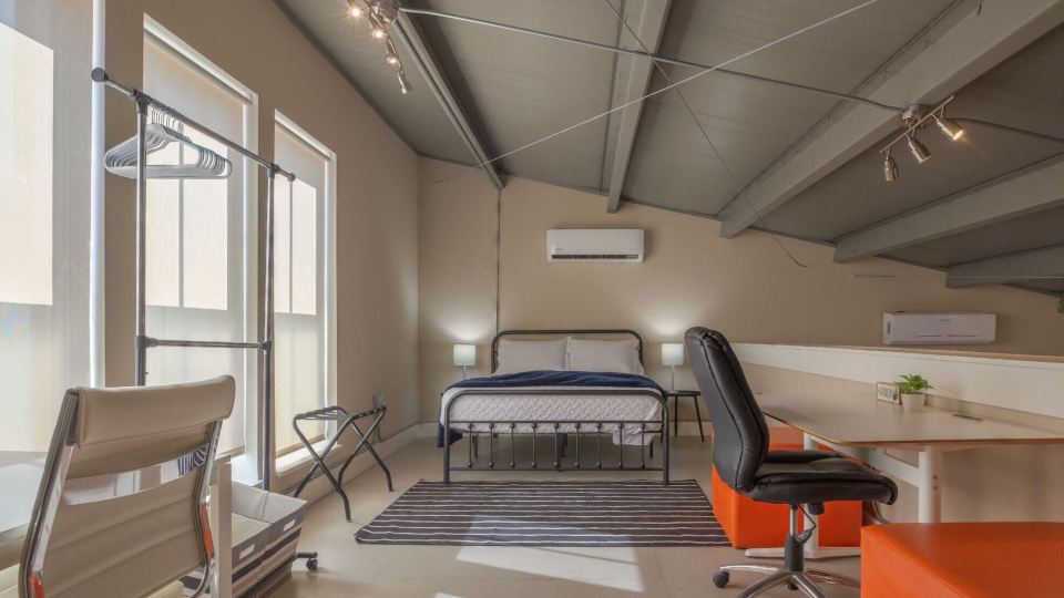 Gorgeous Guesthouse Near Amazing Downtown