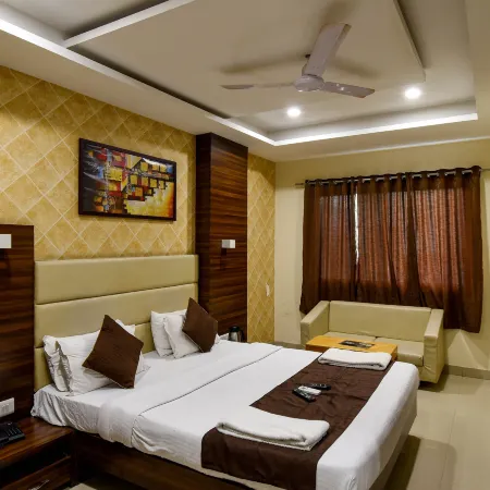 Hotel Kalpana Palace