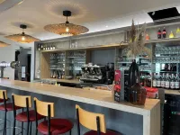 ibis Laon - Baarit