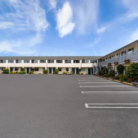 Super 8 by Wyndham Florence or