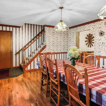 4BR Home w/ Country Setting & Farmland Views (Lancaster, PA, USA)