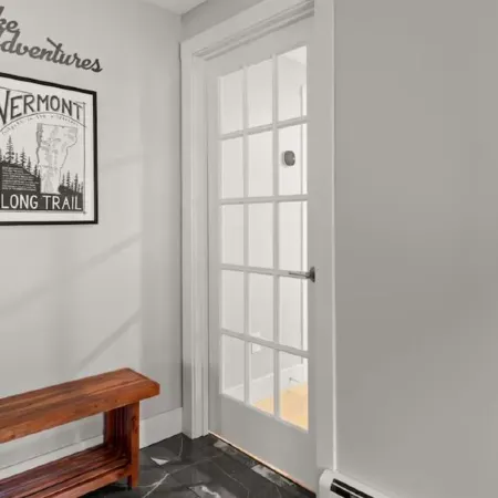 Fall Foliage! Chic 4Br Fully Remodeled Home 3 Mins to Stowe, No Pets!