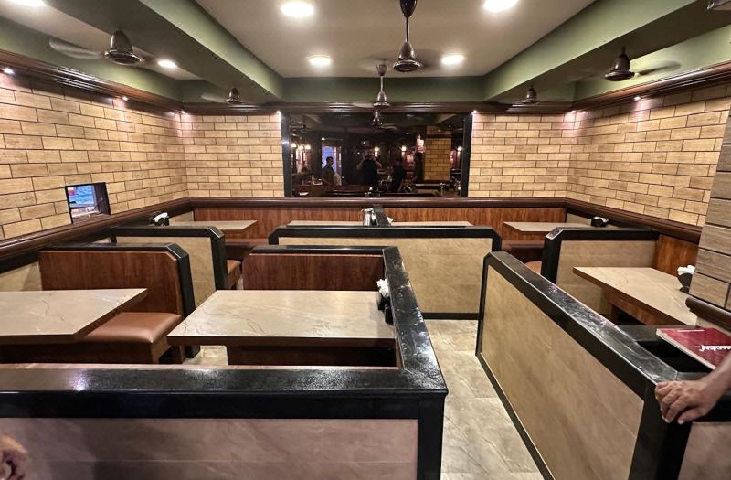 Lucky Hotel Bandra photo 3