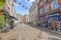 Charming Studio| Windsor Castle Views By Tempstay - 2-Star