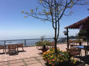 WelcomHeritage Kasmanda Palace