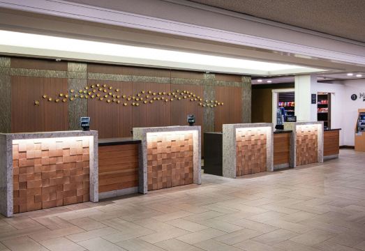 2. 더블트리 바이 ..