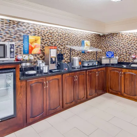 Best Western Inn Suites of Macon