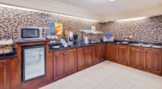 Best Western Inn  Suites of Macon