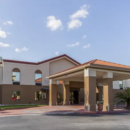 Red Roof Inn & Suites Hinesville - Fort Stewart