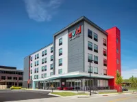 avid hotel MADISON - MONONA by IHG Hotels in Monona