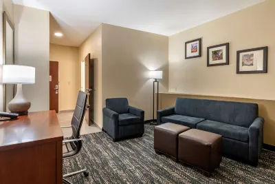 Comfort Suites West Memphis I-40 I-55 Hotels near Kroger