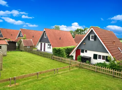 Leonie 6 Pers Holiday Home with a Large Garden Close to the Lauwersmeer