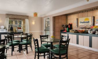 OYO Hotel Tulsa N Sheridan Rd & Airport - Housity