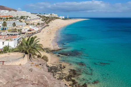 Apartment Near the Beach, Big Terrace with Nice Sea Views, Wifi and Parking. Отели рядом с достопримечательностью «Pájara Beach»