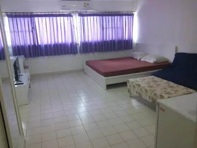 Impact Don Mueang Bangkok Guest House for 3 Pax Hotel di 