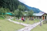 Arudhara Kuteer Hotels in Hallan-i