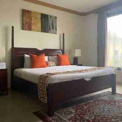 Mackinnon Suites Rooms