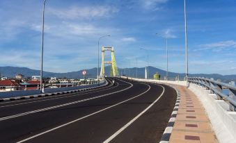 Central Hotel Manado