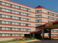 Clarion Hotel & Suites BWI Airport North