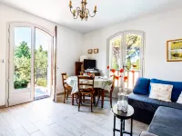 Villa Nyons Drôme provençale Private Heated Pool Wifi BBQ Hotels in Nyons