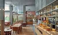 Hyatt Regency Zurich Airport the Circle - breakfast