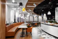 Holiday Inn Express Warsaw - the Hub