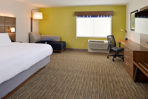 Holiday Inn Express & Suites Ottumwa Hotels in Ottumwa